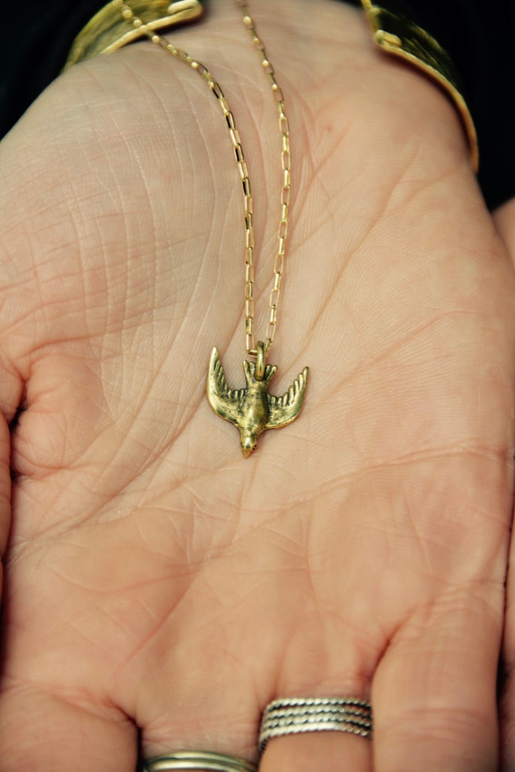 Dove Necklace Bronze