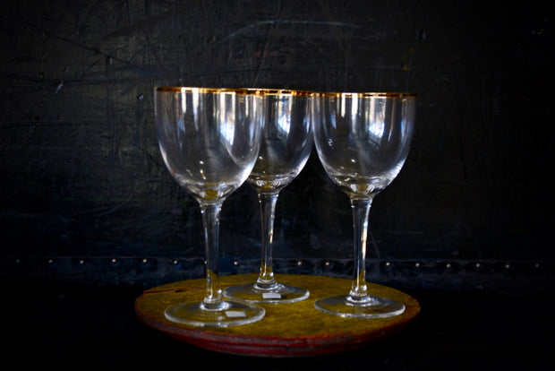 Classic Italian Gold Rimmed Wine Glass